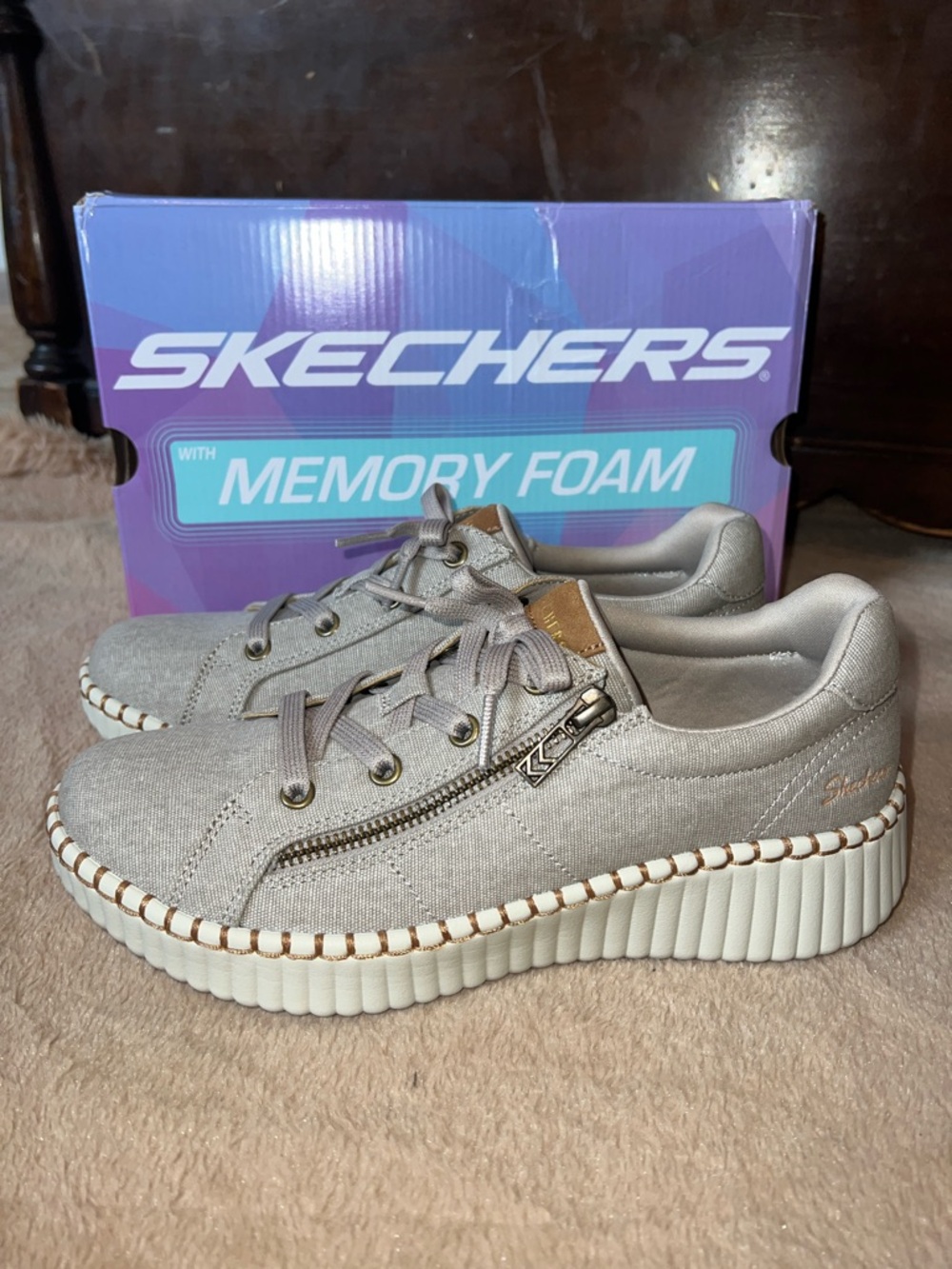 Skechers Wilshire Blvd Zip Stride Sneaker in Taupe - Picture 3 of 6